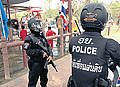 Polizei in Ayutthaya rüstet auf und lässt die Beamten in Bangkok „alt“ aussehen. Polizei in Ayutthaya rüstet auf und lässt die Beamten in Bangkok „alt“ aussehen.